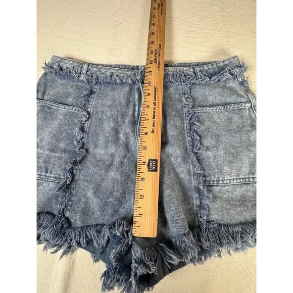 Fantastic Fawn High Rise Fringe Cut Off Booty Shorts Cowgirl Boho Western Sz L - Picture 9 of 9